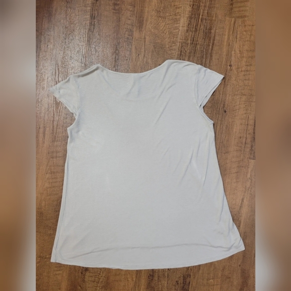 FREE W BUNDLE Kische glitter high low t-shirt - Picture 8 of 8